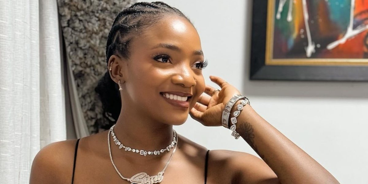 Simi blasts critic who urged her to 'switch up her sound'